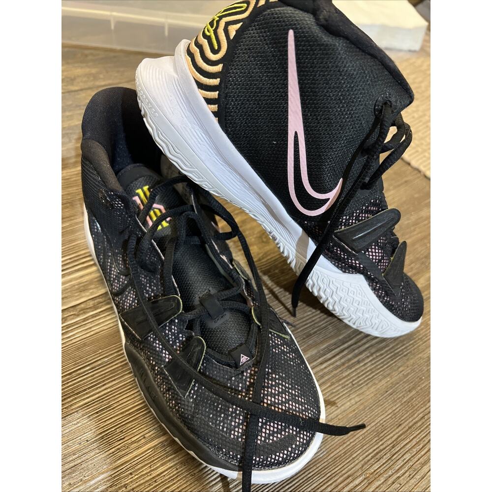 Nike Kyrie 7 Ripple Effect Black Arctic Punch Pink CT4080-015 Youth girls 6Y